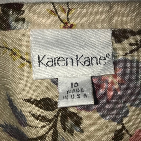 Karen Kane multi colored flower skirt cream base - Picture 6 of 7